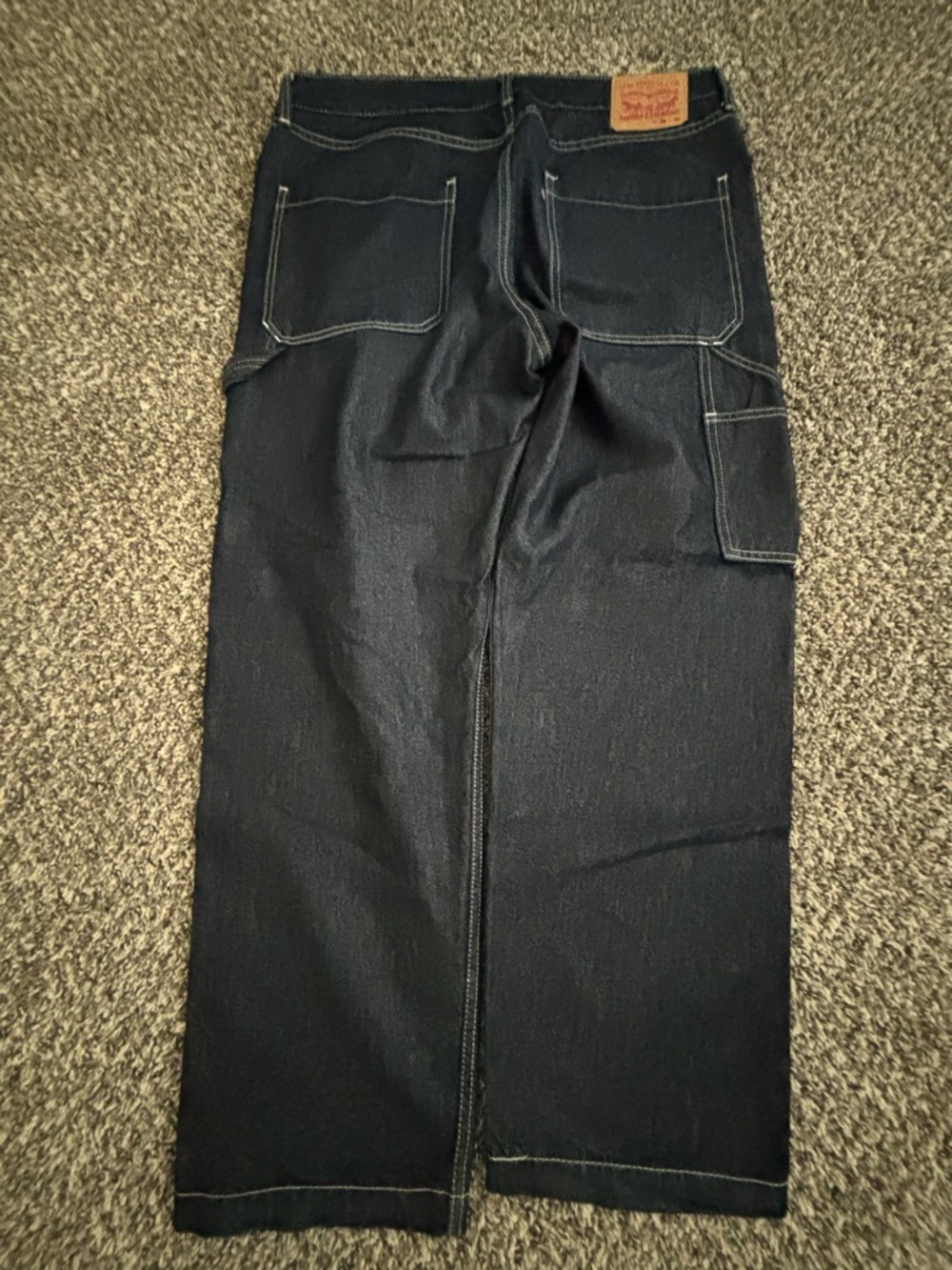 Levi's Men's Relaxed Dark Indigo Jeans - Picture 4 of 4